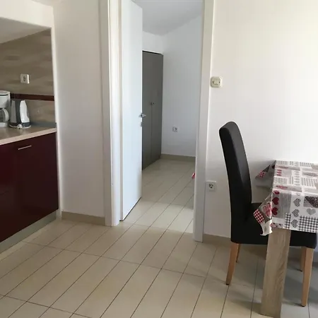 Apartmani Balsic Malinska Exterior photo